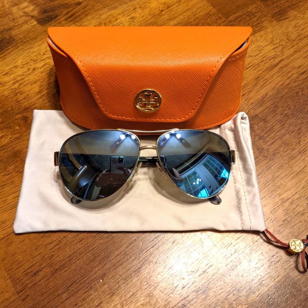 Tory Burch aviators